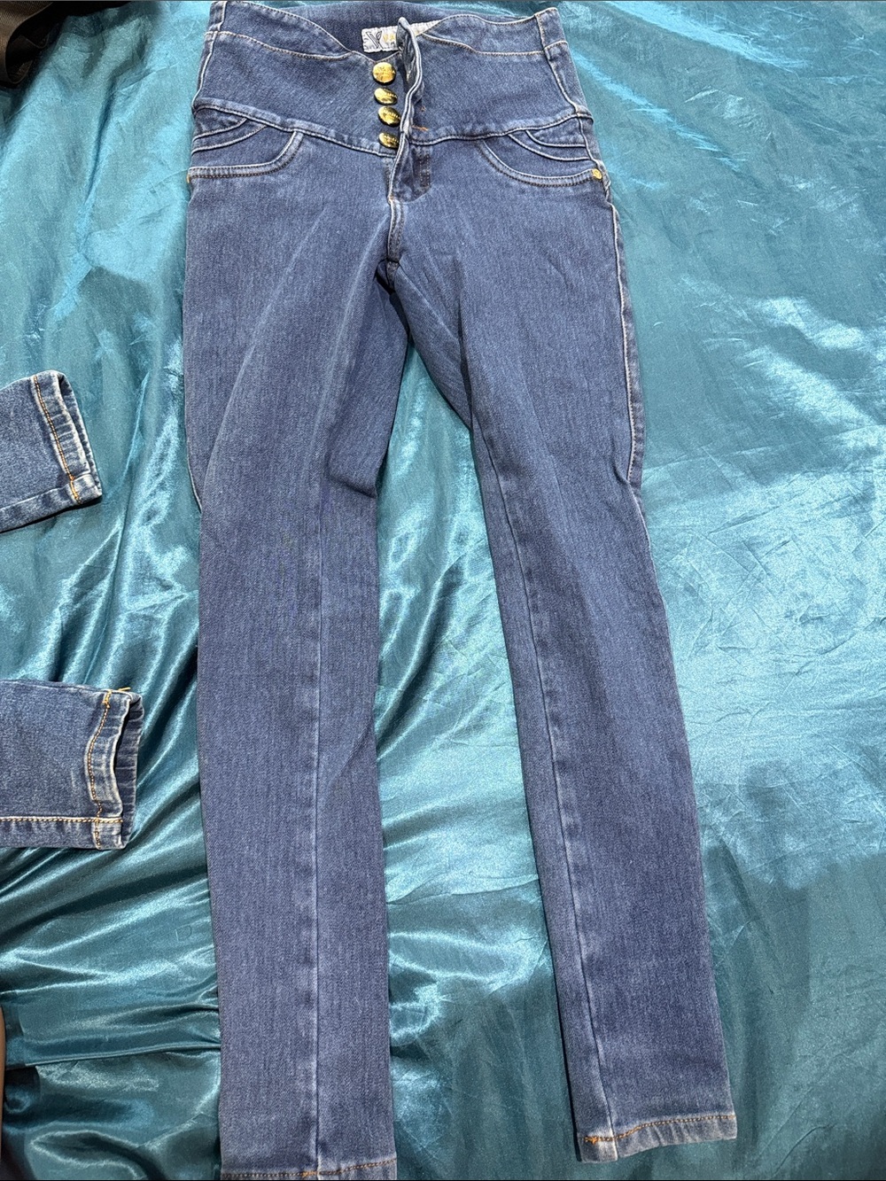 High-Rise Skinny Jeans with Gold-Tone Button Detail - Indigo